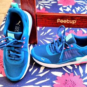 Women Puma Sneakers